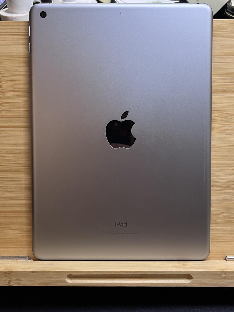 Apple iPad 6th Gen, color Silver