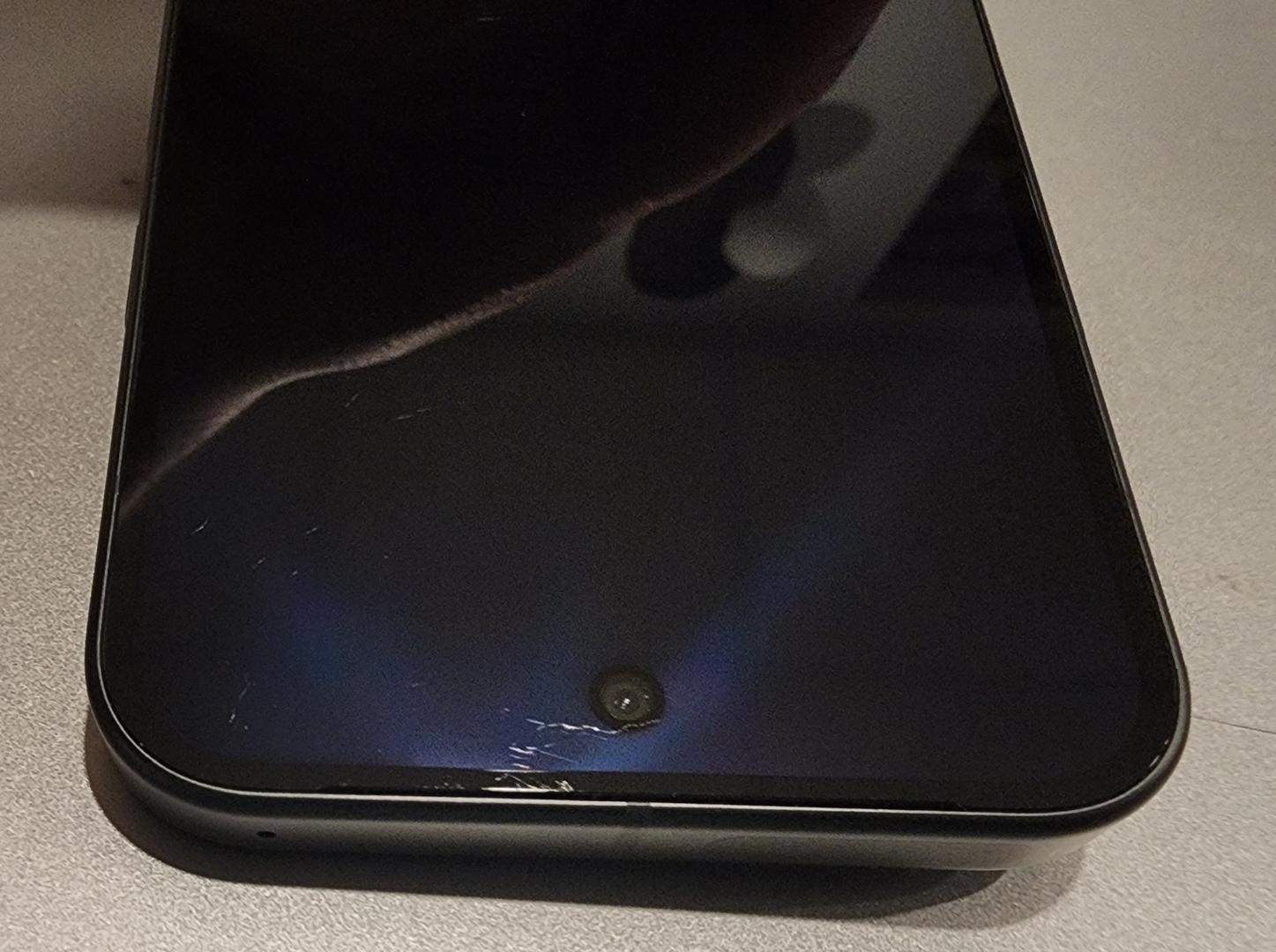 Google Pixel 9, color Obsidian