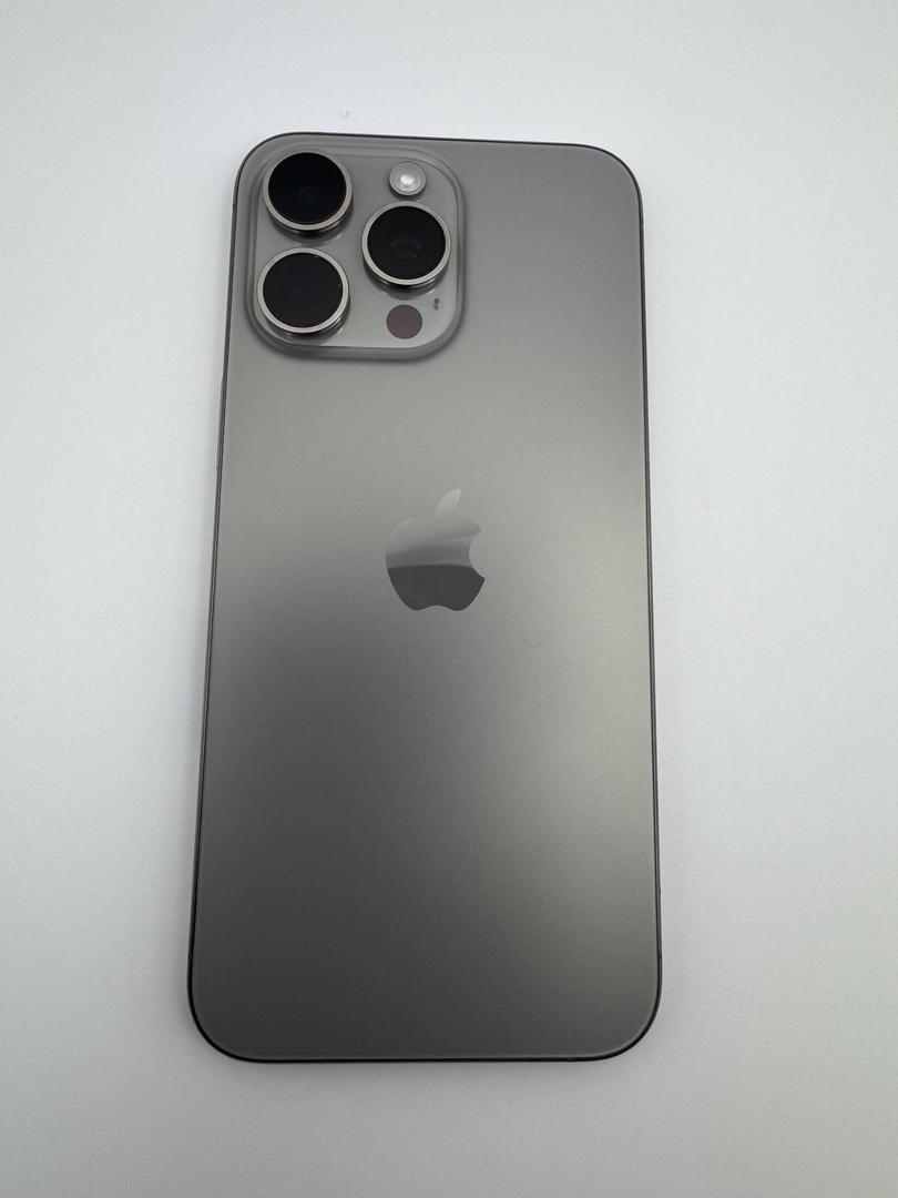 Apple iPhone 15 Pro Max, color Natural