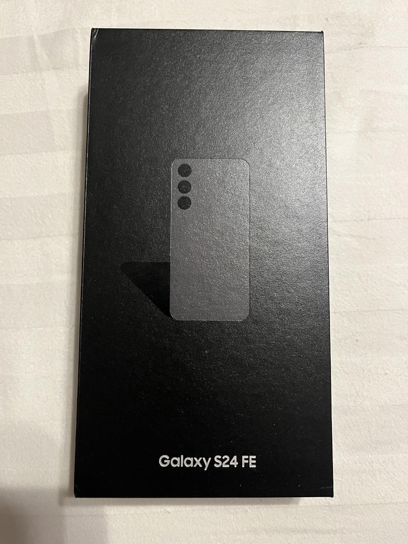 Samsung Galaxy S24 FE Cricket, Graphite, 128GB, SMS721U LYNU26775