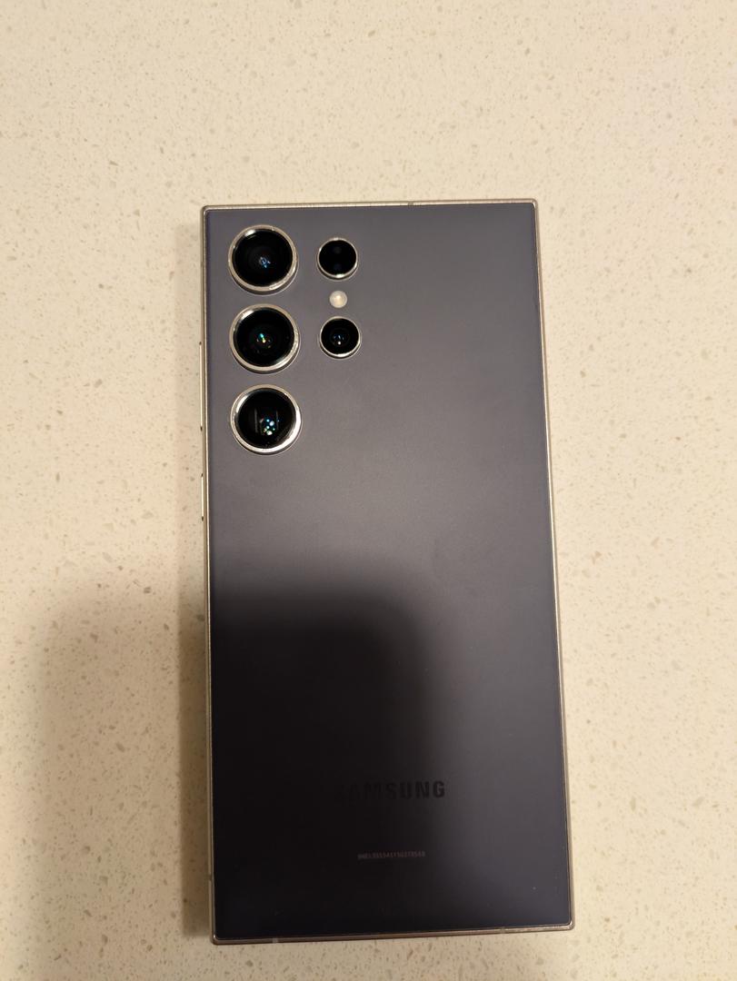 Samsung Galaxy S24 Ultra, color Violet