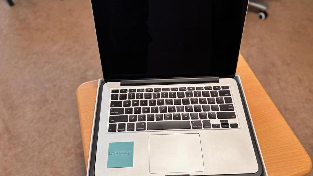 MacBook Pro 2015 (Retina) - 13", color Silver