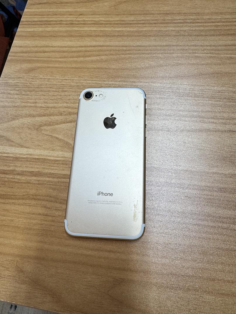 Apple iPhone 7, color Rose Gold