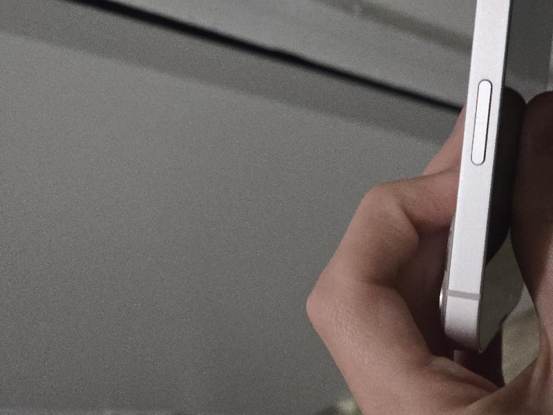 Apple iPhone 13, color Pink