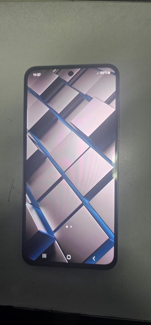 Samsung Galaxy S24 FE, color Gray
