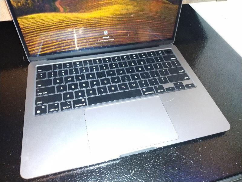 MacBook Air 2022 (M2) - 13 inch - Product Guide, Specs, Prices