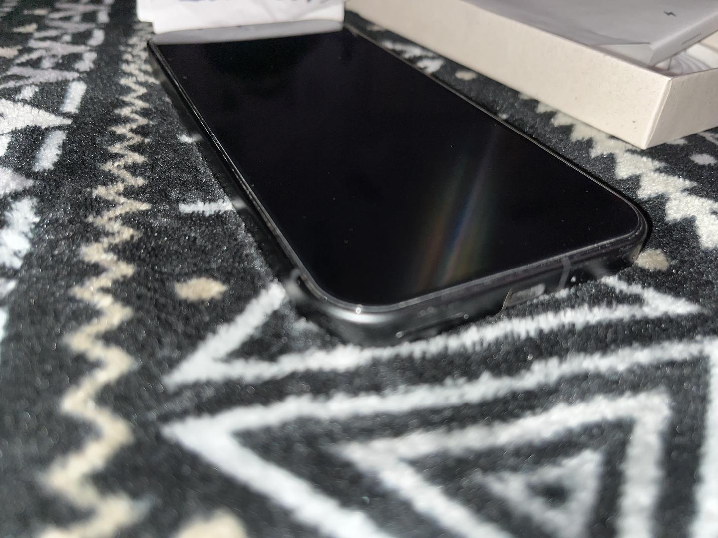 Google Pixel 9, color Obsidian