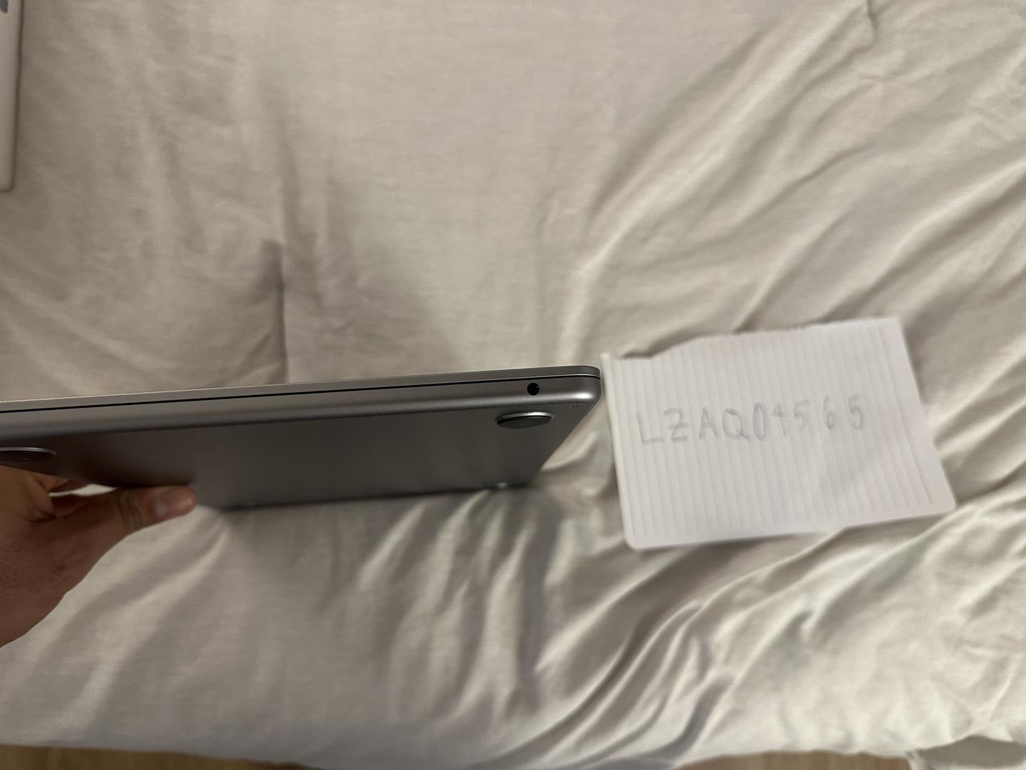 MacBook Air 2024 (M3) - 13", color Gray