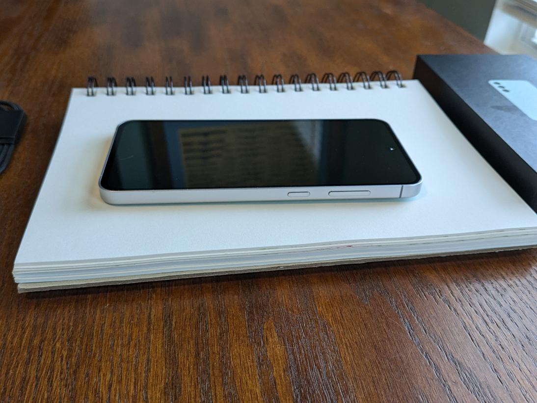 Samsung Galaxy S24 FE, color Mint