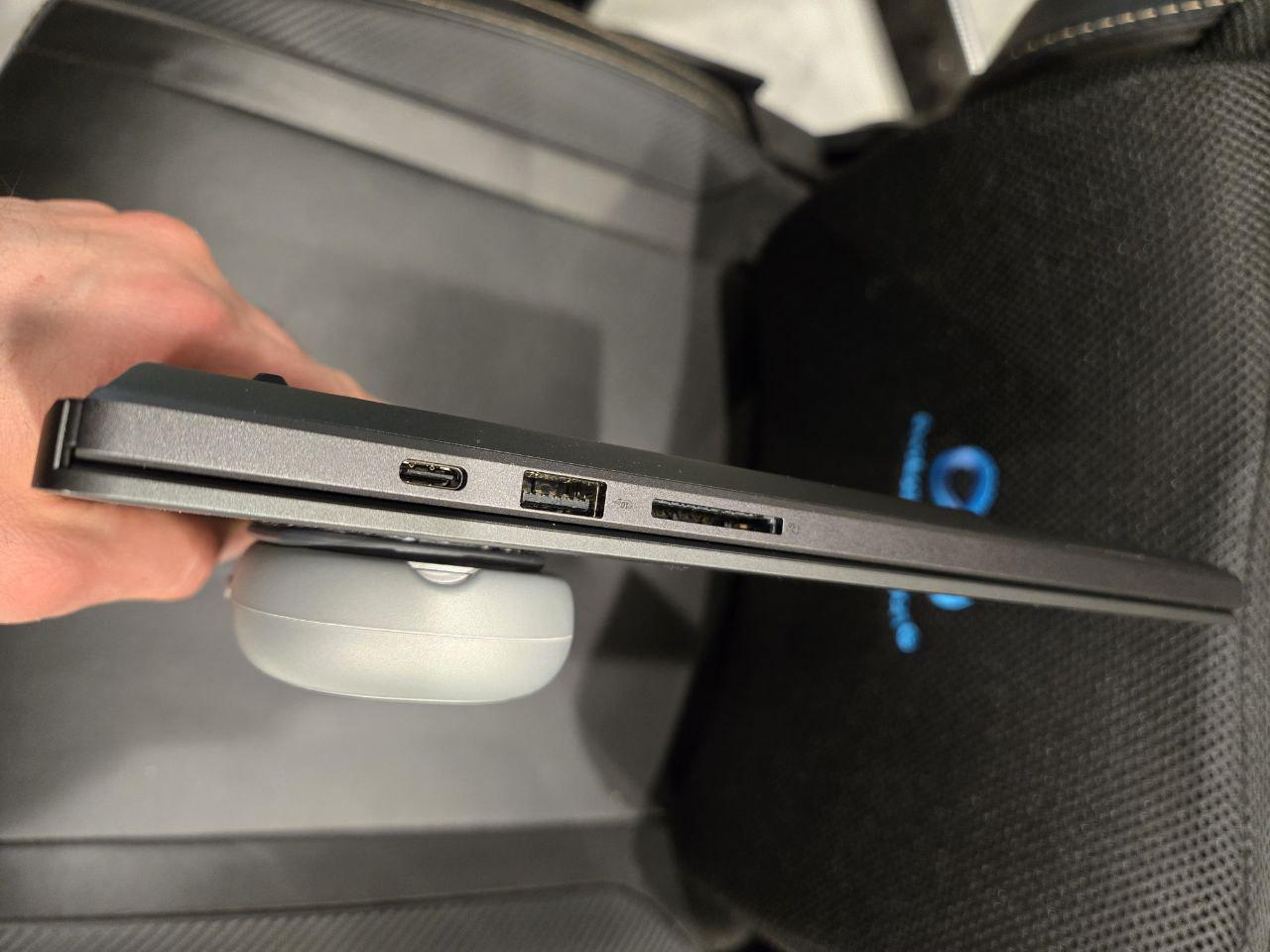 Asus ROG Zephyrus G16 (2024) GA605, color Gray