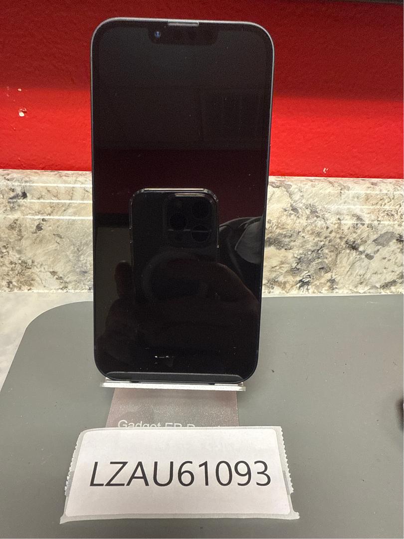 Apple iPhone 13, color Midnight