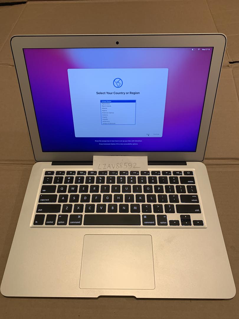 MacBook Air 2017 - 13", color Silver