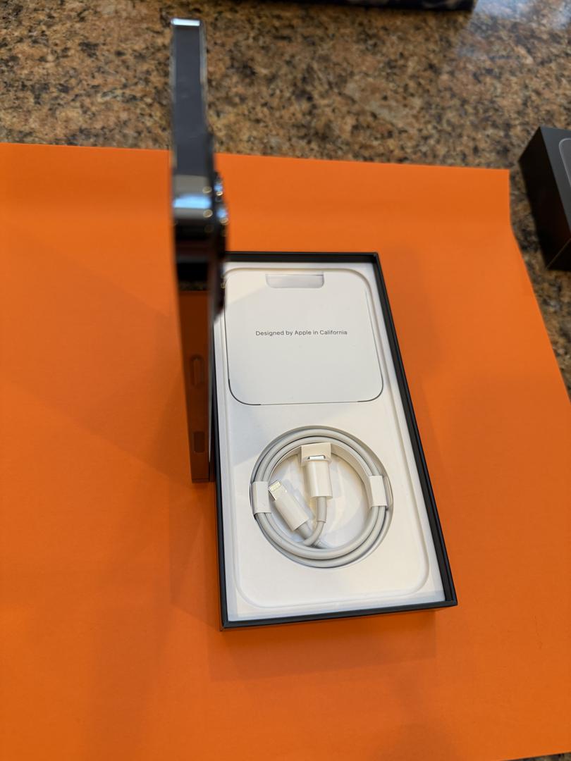 Apple iPhone 13 Pro Max, color Graphite