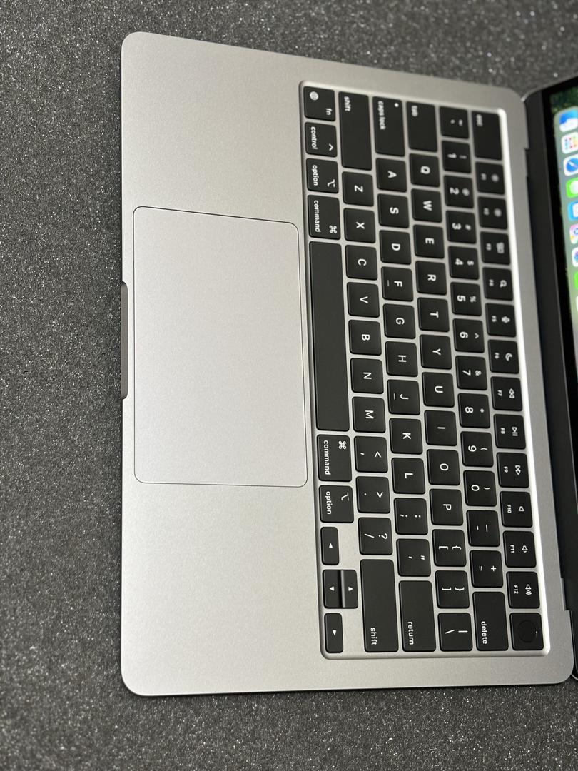 MacBook Air 2024 (M3) - 13", color Gray