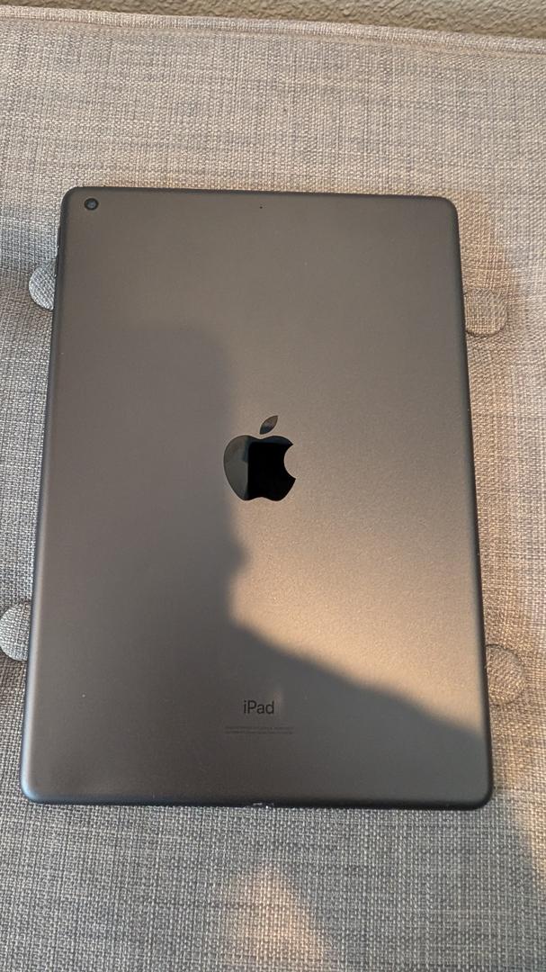 Apple iPad 7th Gen, color Silver