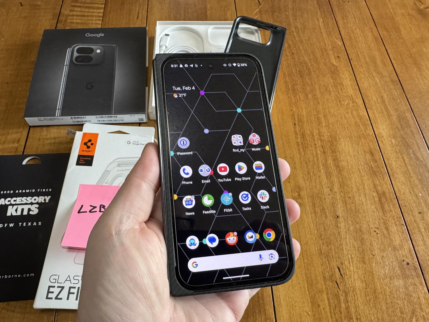 Google Pixel 9 Pro Fold, color Obsidian