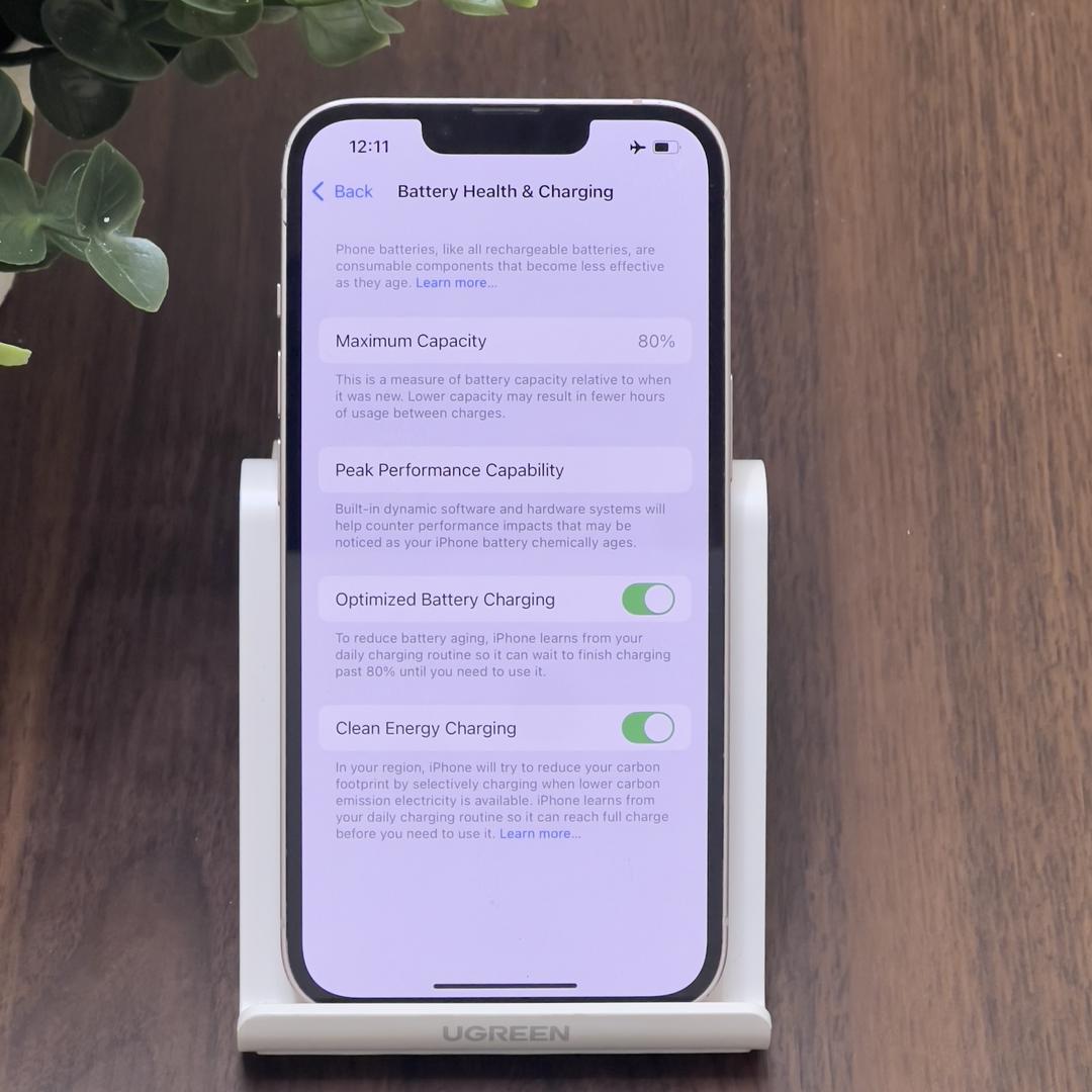 Apple iPhone 13, color Pink