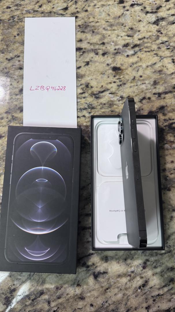 Apple iPhone 12 Pro Max, color Graphite