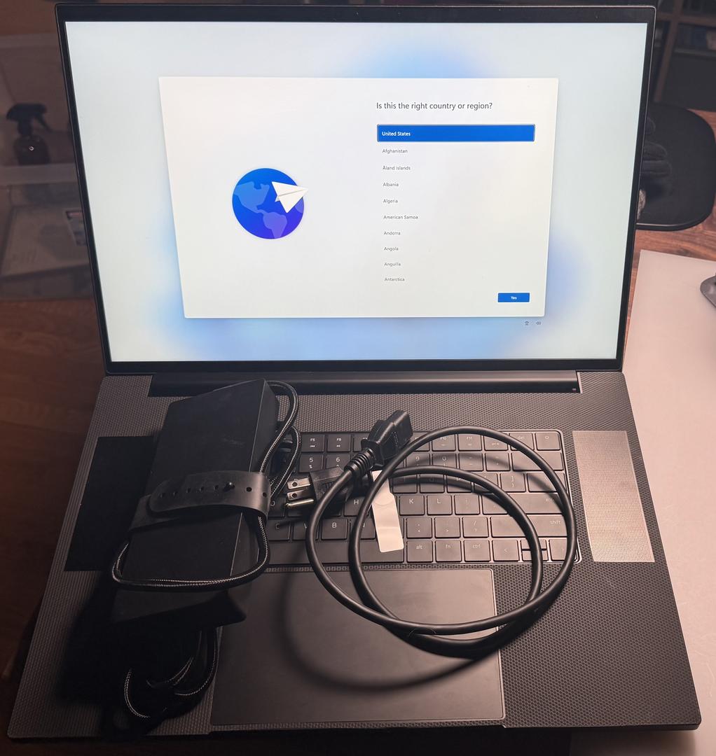 Razer Blade 18" 2023, color Black
