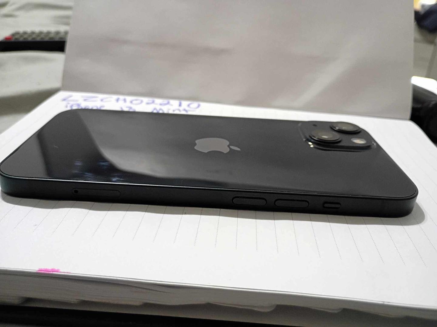 Apple iPhone 13 - Metro by T-Mobile, 128GB, Midnight, A2482