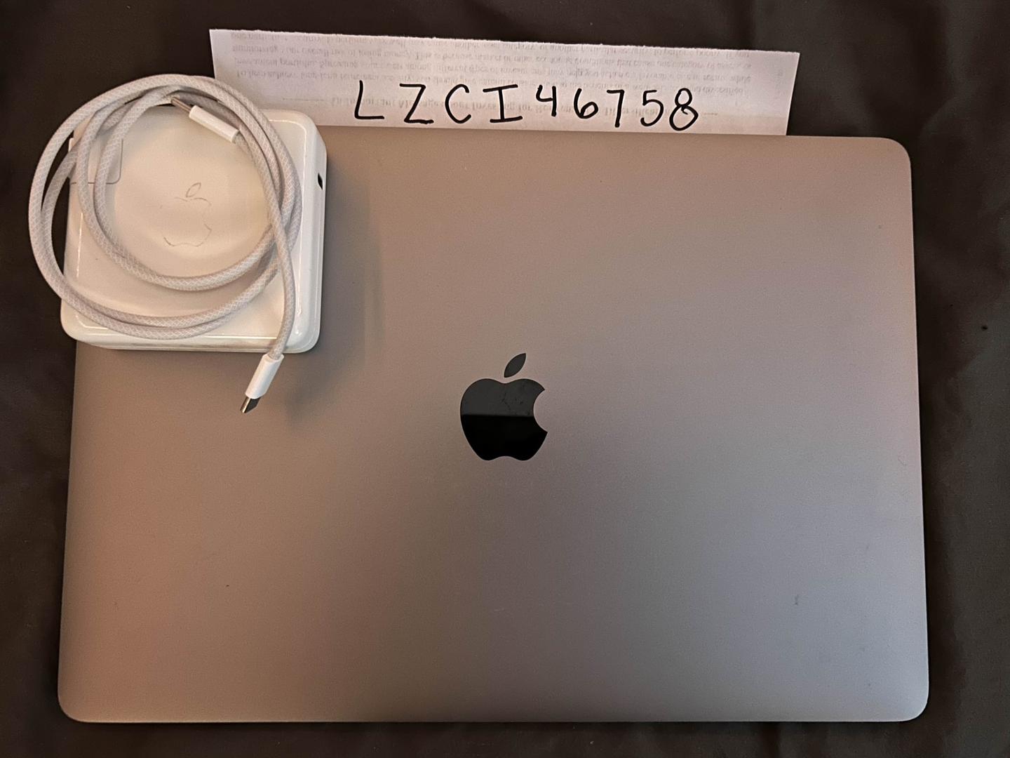 MacBook Pro 2017 (No Touch Bar) - 13 inch - Product Guide, Specs