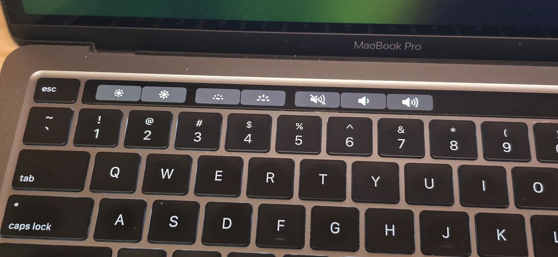 MacBook Pro 2020 - 13", color Gray