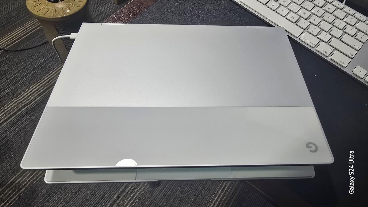 Google Pixelbook, color Silver