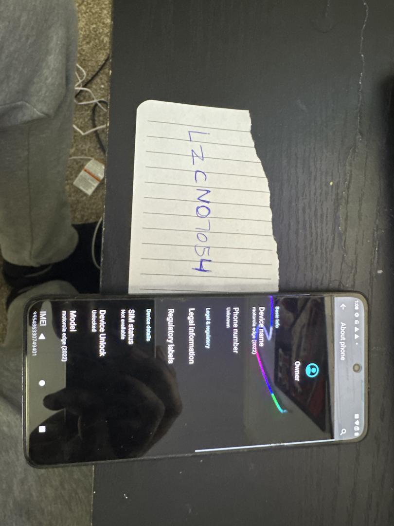 Motorola Edge (2022), color Gray