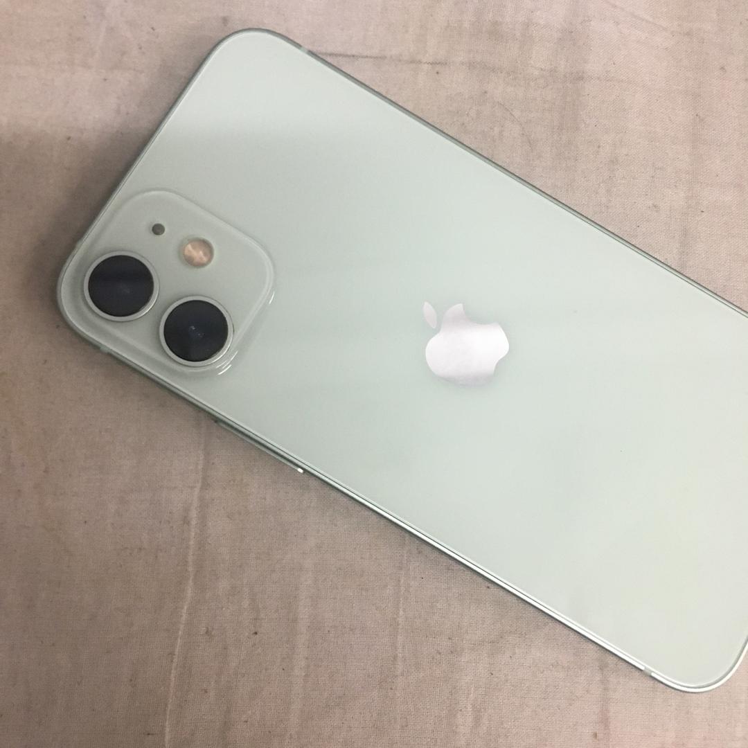 Apple iPhone 12, color Green