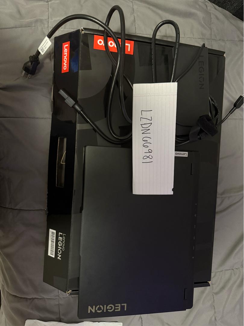 Lenovo Legion Pro 7, color