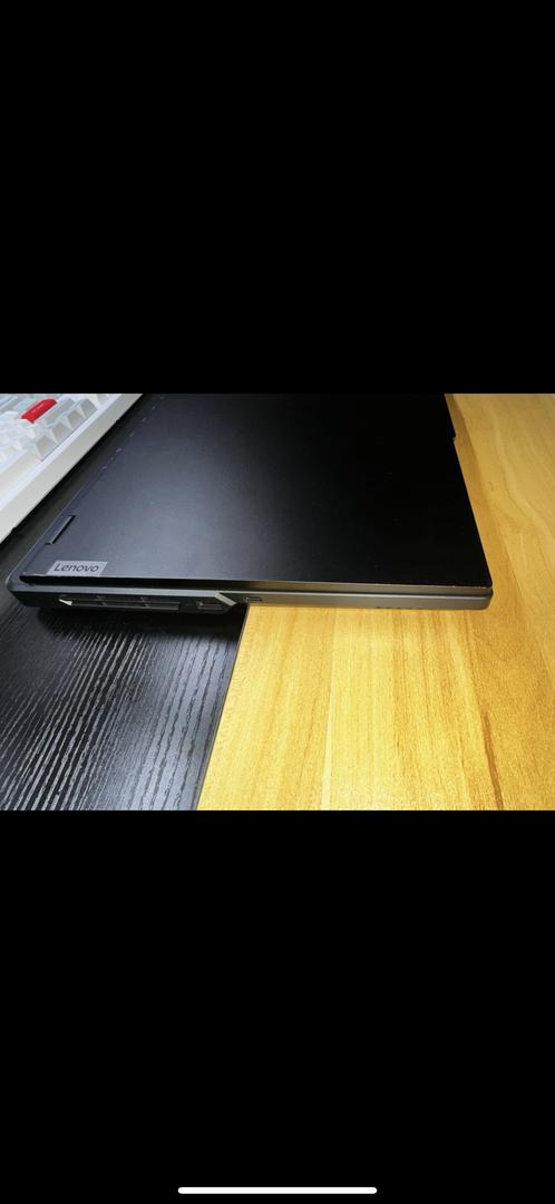 Lenovo Legion Pro 5i Gen 8 16", color Black