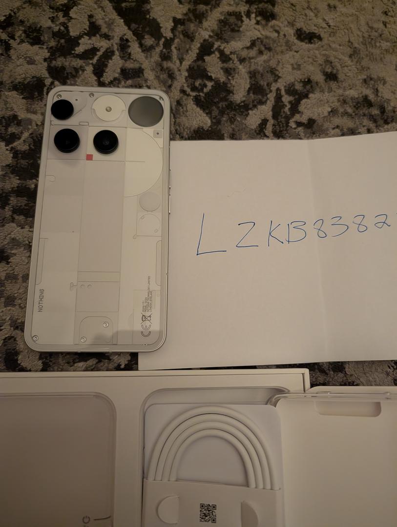 Nothing Phone (3), color White