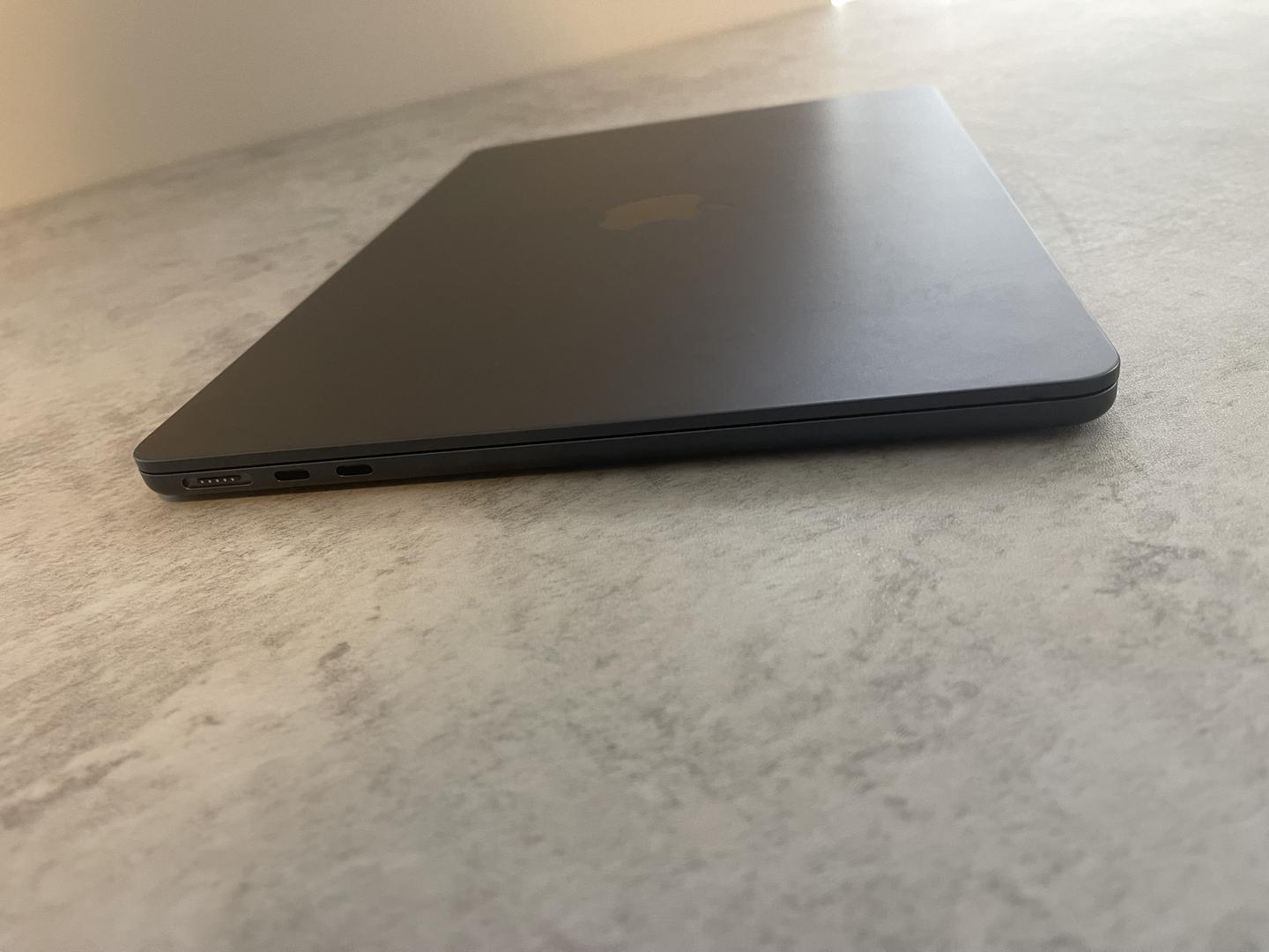 MacBook Air 2024 (M3) - 13 inch - Product Guide, Specs, Prices
