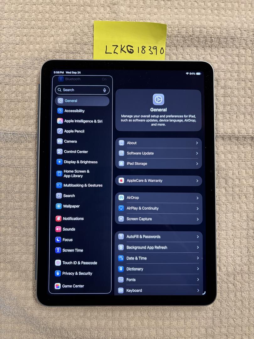 Apple iPad Air 11" (M3) 2025, color Blue