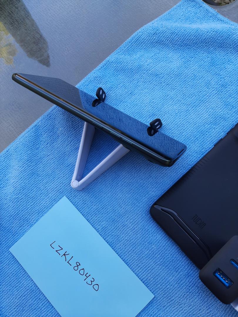 Motorola Edge (2025), color