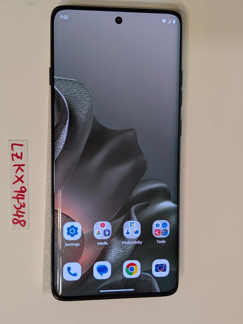 Motorola Edge (2025), color