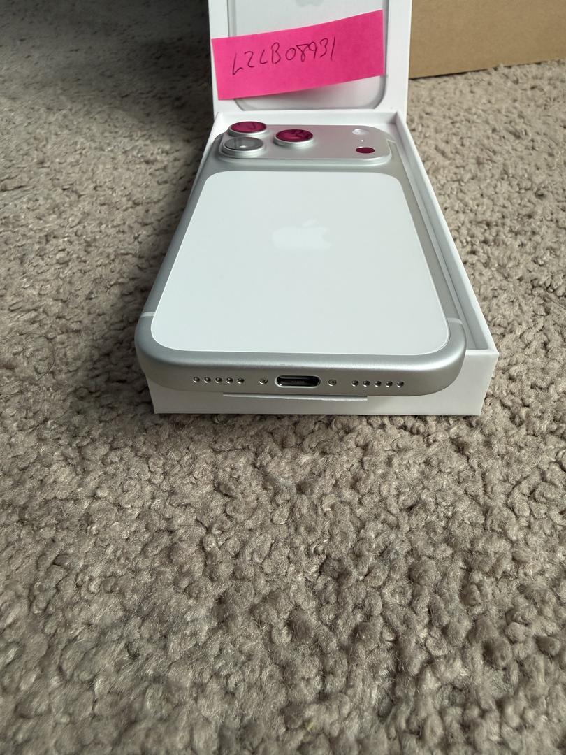 Apple iPhone 17 Pro, color Silver