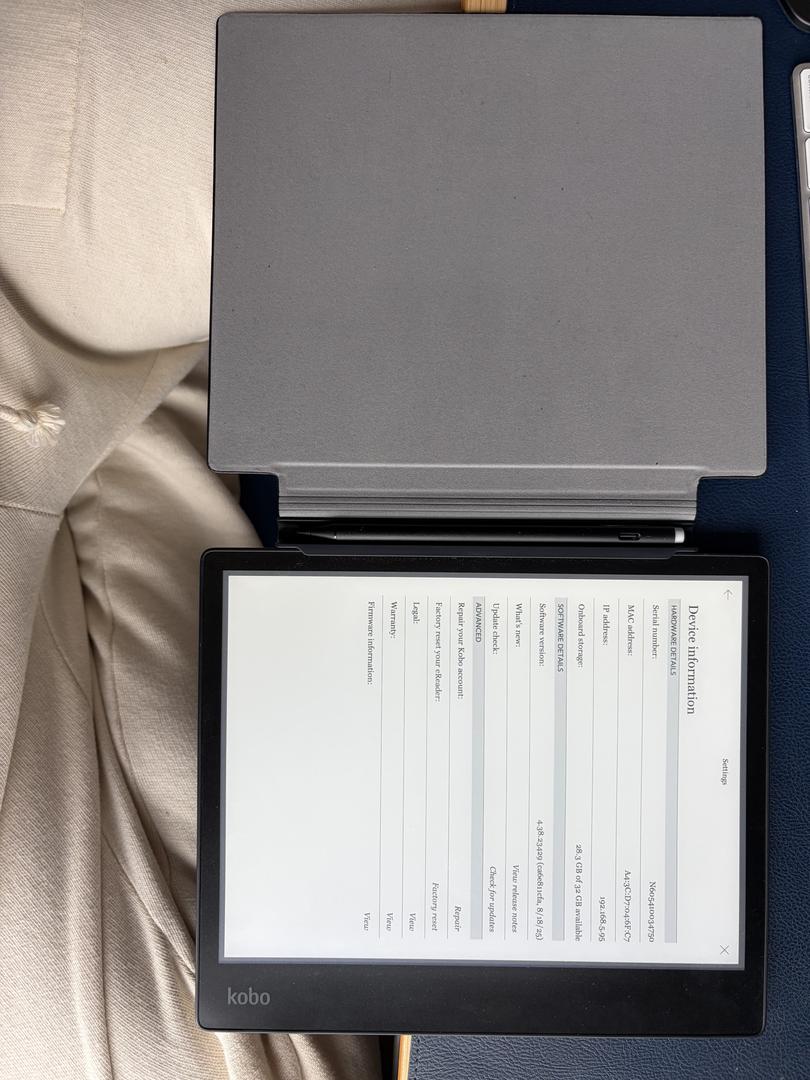 Kobo Elipsa 2E, color Black