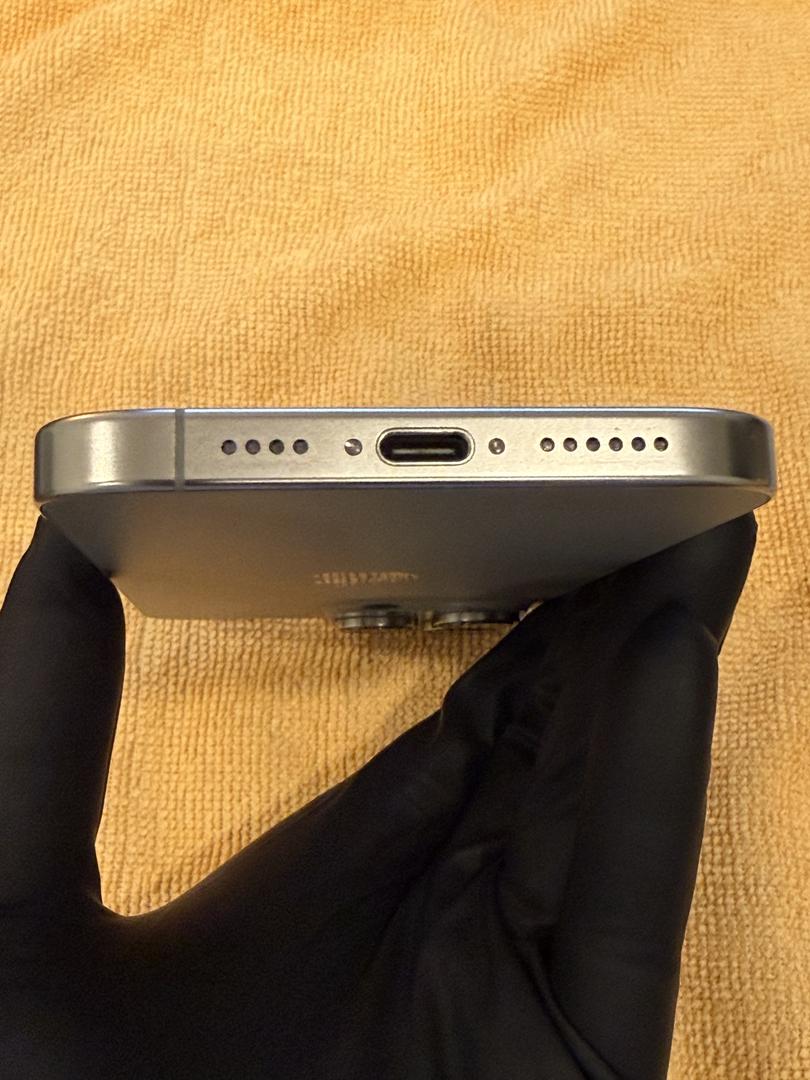 Apple iPhone 16 Pro Max, color Natural