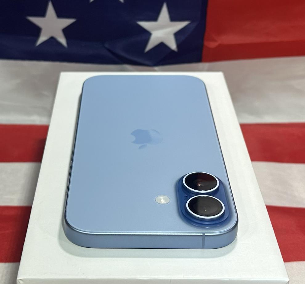 Apple iPhone 17 - US Cellular, 256GB, Mist Blue, A3258 - LZNH82219