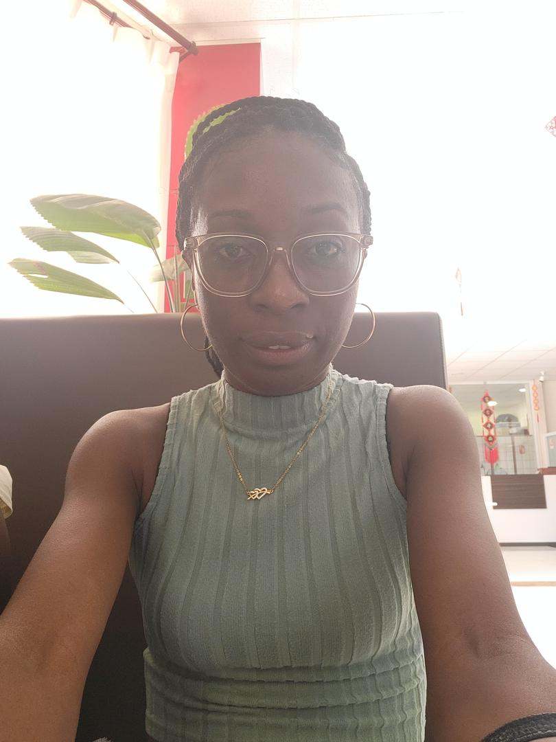 Yondelle A.
