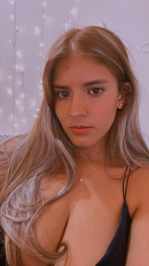 Iza S.