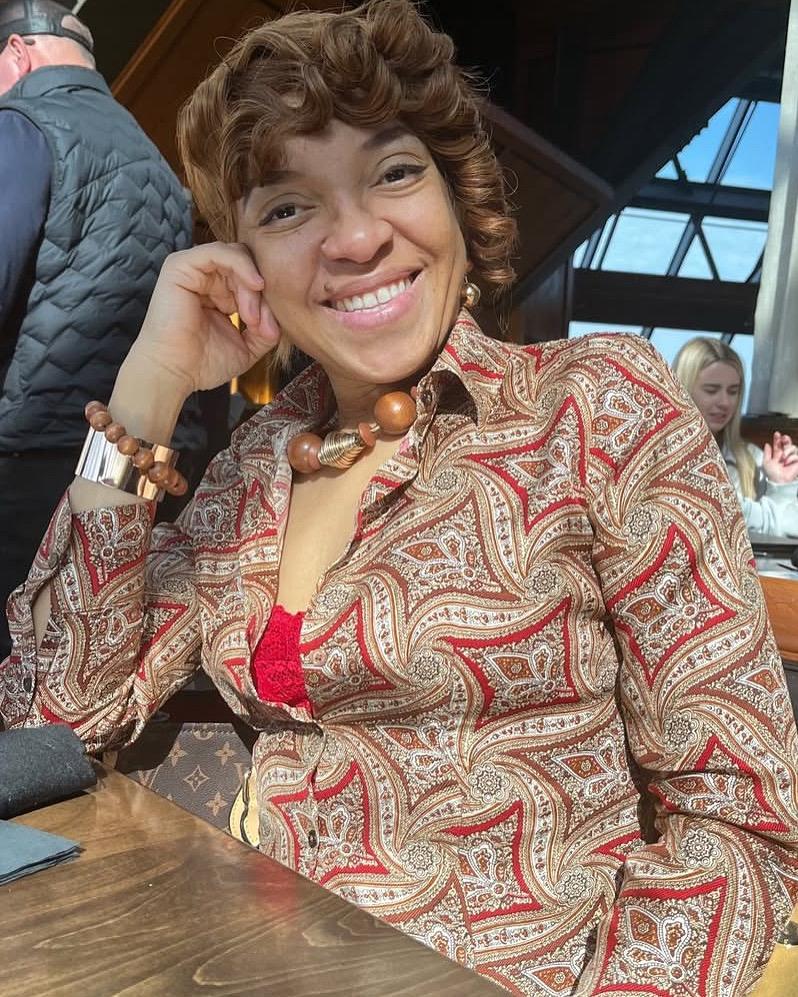 Tessia P.